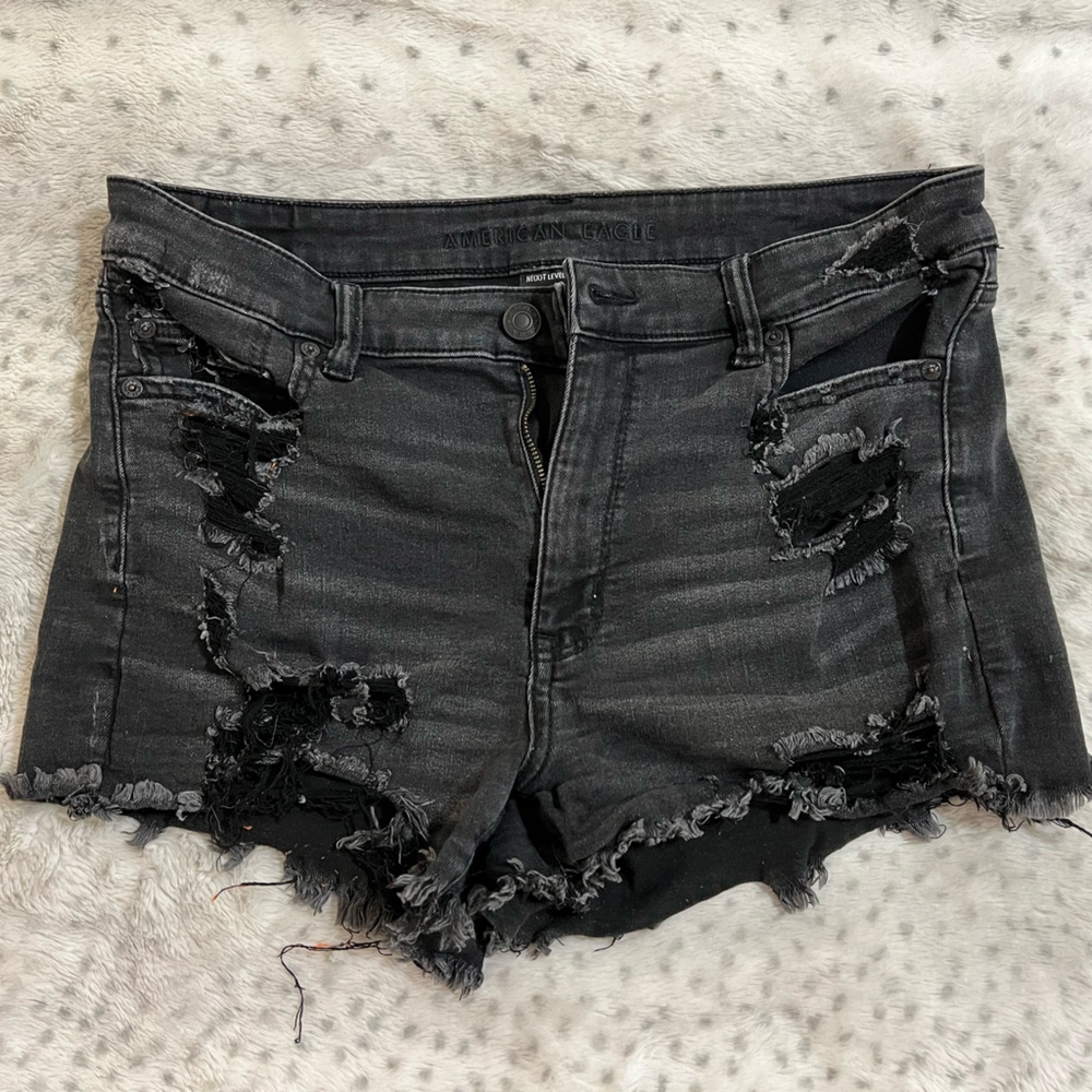 American Eagle black shorts